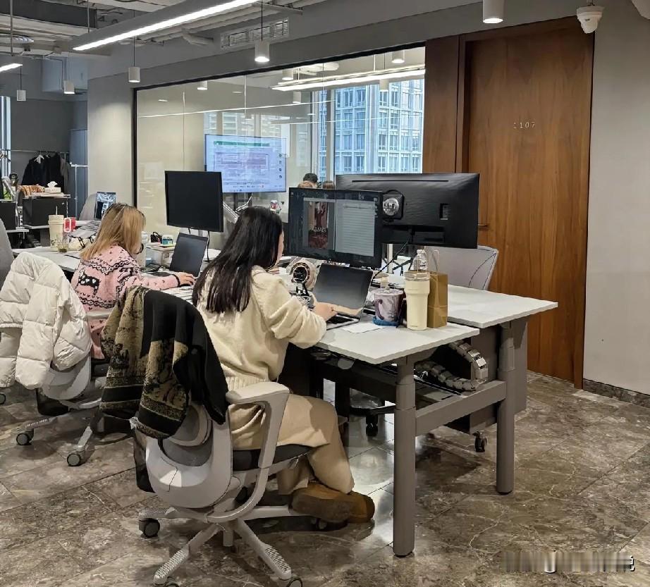 招聘主管和候选人谈薪：我看你应聘登记表上最低期望是12k，如果低于12你还考虑吗