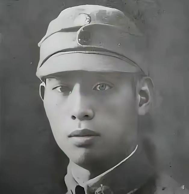 1939年，国军营长史恩华，被日军包围，师长大惊，连忙组织人员营救，谁知营长却说