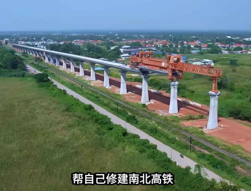越南现在太尴尬了，本来还以为中日会抢着接南北高铁项目，没想到日本不接招，中国企业