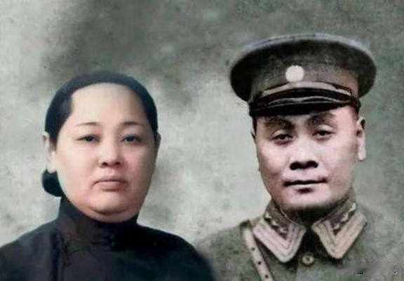 1947年，曾带兵投靠日军的川军师长张昌德来到重庆，登门拜见刘湘夫人刘周书，对方