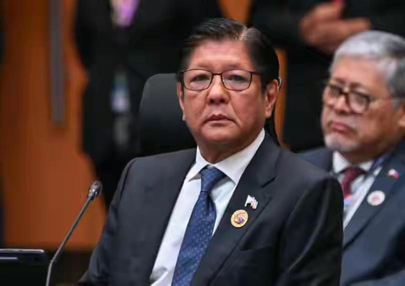 扛不住了！菲律宾悄悄对华松绑，致命矛盾藏不住了菲律宾终于低头了！11月3日