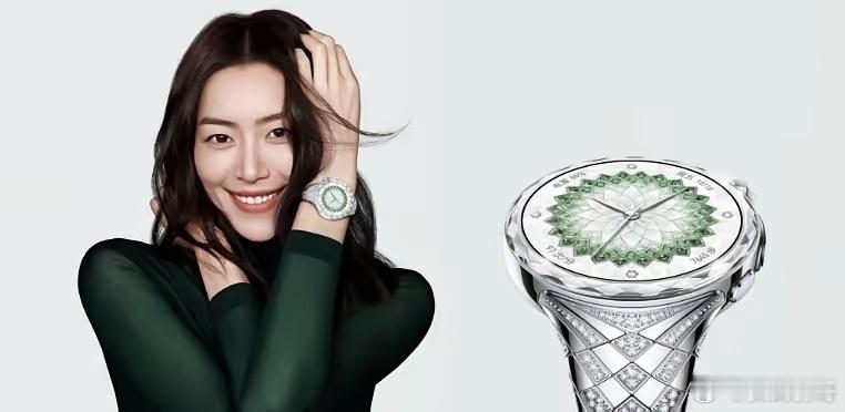 3万块钱一块的手表，一分钟就被抢光了。华为这个非凡大师女表，今天下午一开卖，整整