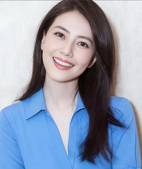 原来高圆圆才是顶配家庭养出来的孩子！父亲清华毕业从事航天工程，母亲是航天部高材生