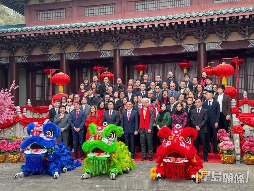 星岛：汪明荃爆罗家英“执屋怪癖”五月专场贺爱郎八十大寿汪明荃（阿姐）、胡枫、冯