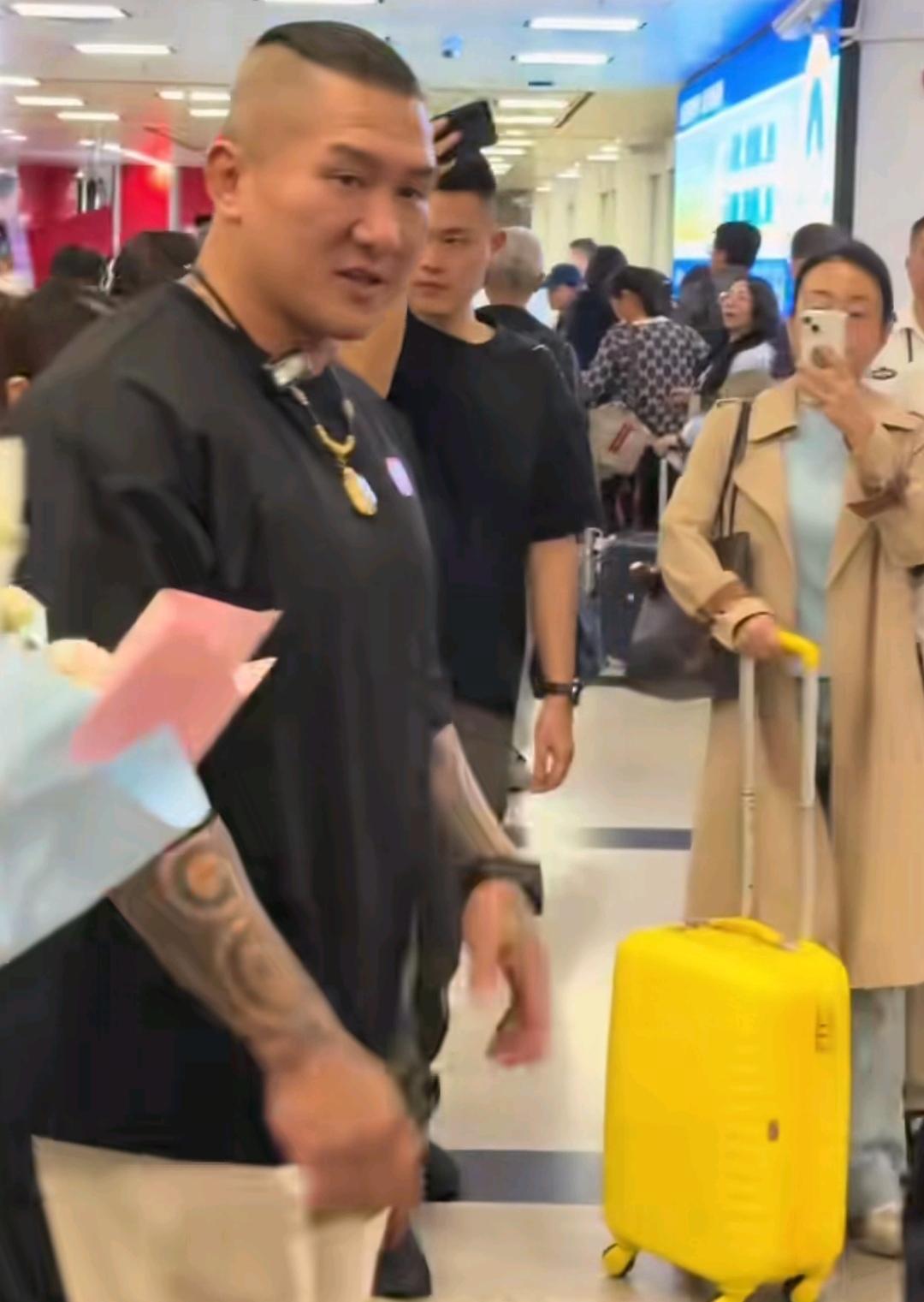 11月1日晚上，网红馆长抵达福建厦门，这也是第三次大陆之行回台湾前的最后一站。