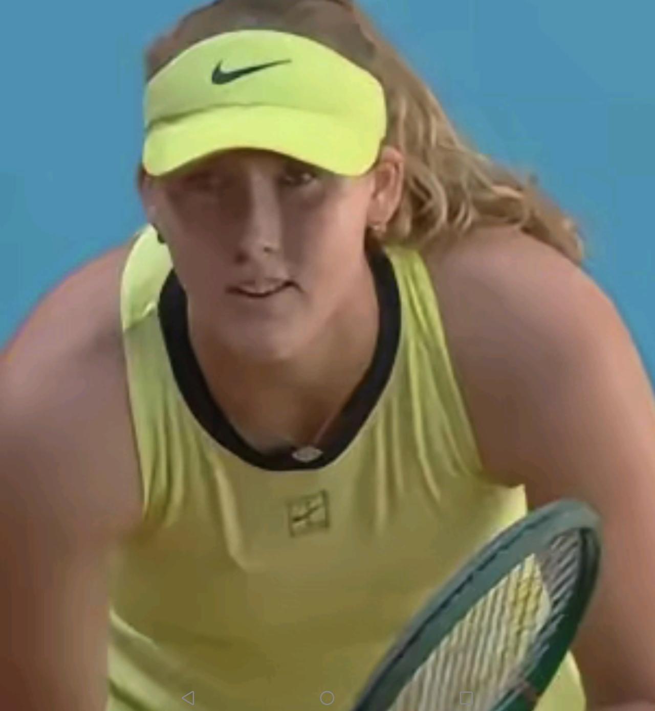 在刚刚结束的WTA1000马德里站女单1/4决赛中，俄罗斯天才少女安德烈娃耗时1