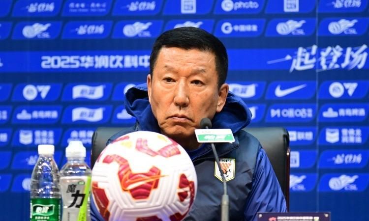 泰山1：1平海牛，著名评论员黄健翔对崔康熙提出点质疑1、球队是否有体系，体系又