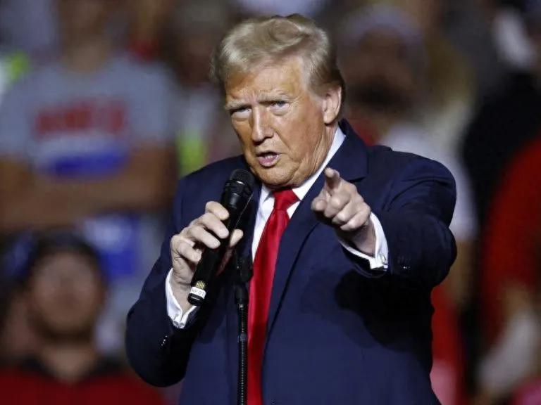 川普警告各国不要玩把戏，关键是他的警告还要多大威慑力？被最高法削了面子和里子后