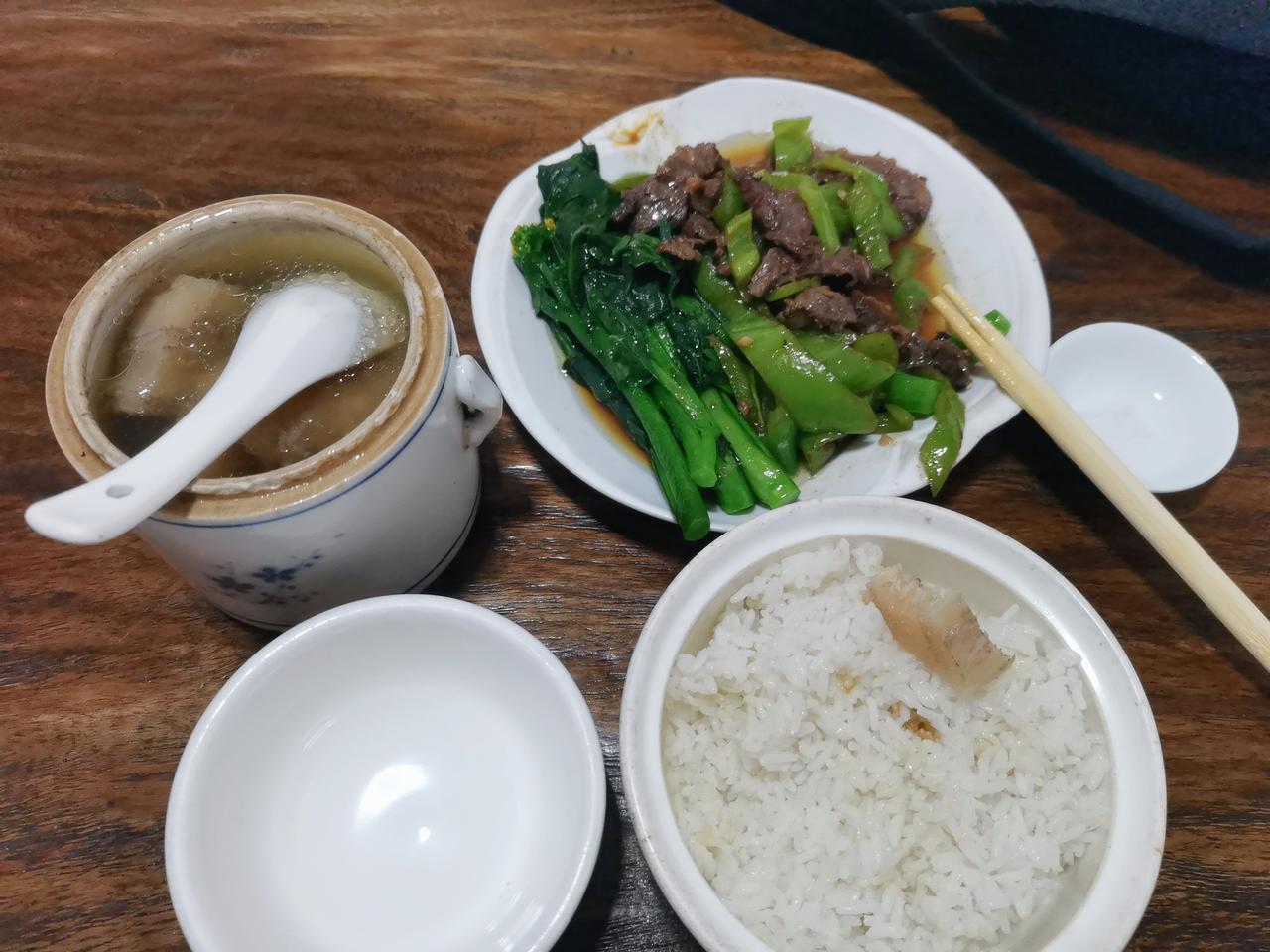 越来越享受一个人的自驾旅行啦！说停就停、说走就走，完全顺着自己的性子来，没有半点