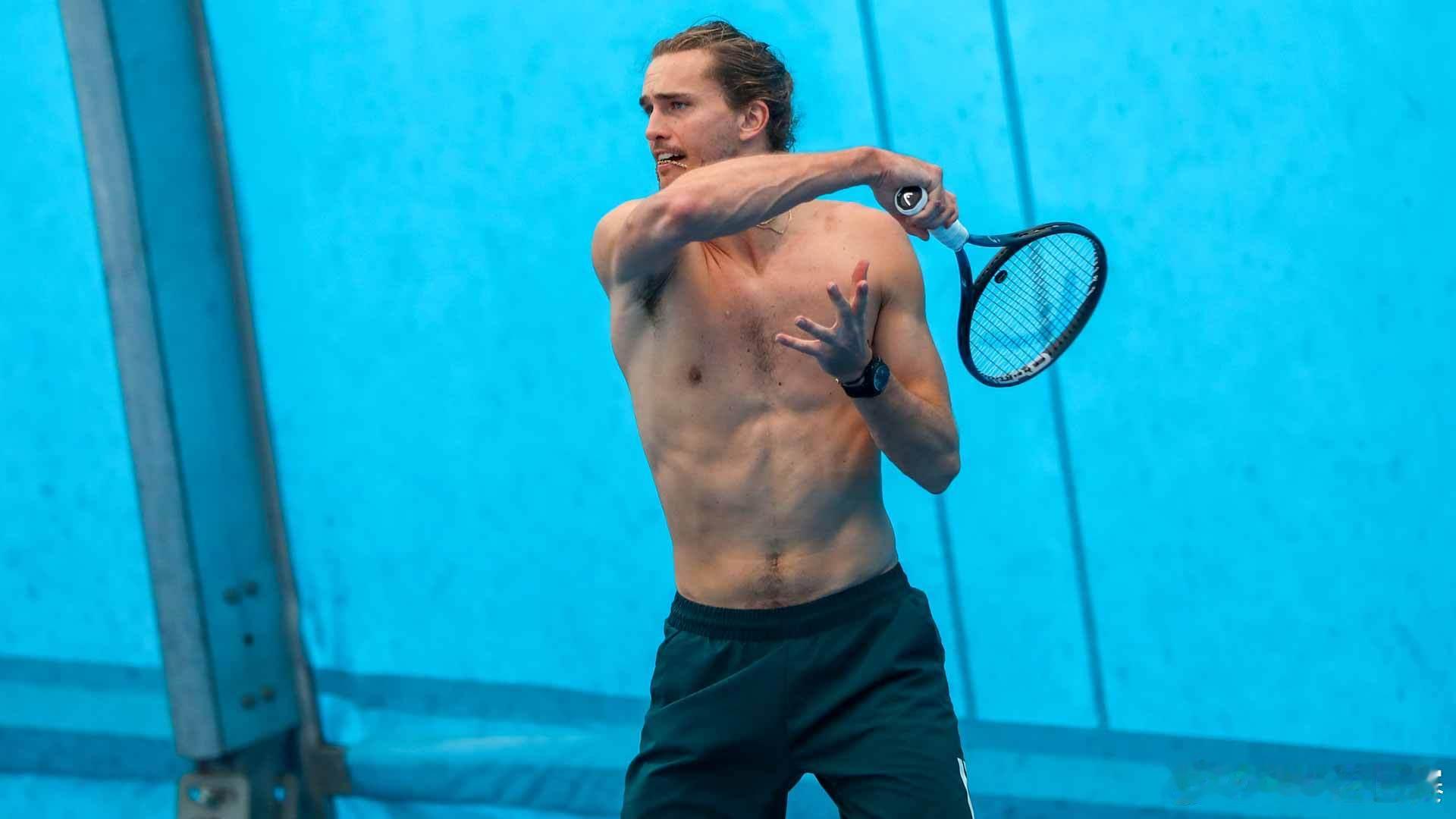 新赛季脚步越来越近🏃众多球员已经抵达悉尼备战联合杯，包括兹维列夫、阿利亚西姆