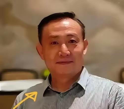 卢麒元转发陈枫提议:针对蓄意歪曲、丑化以及篡改我国教材的行为，应该视为分裂国家