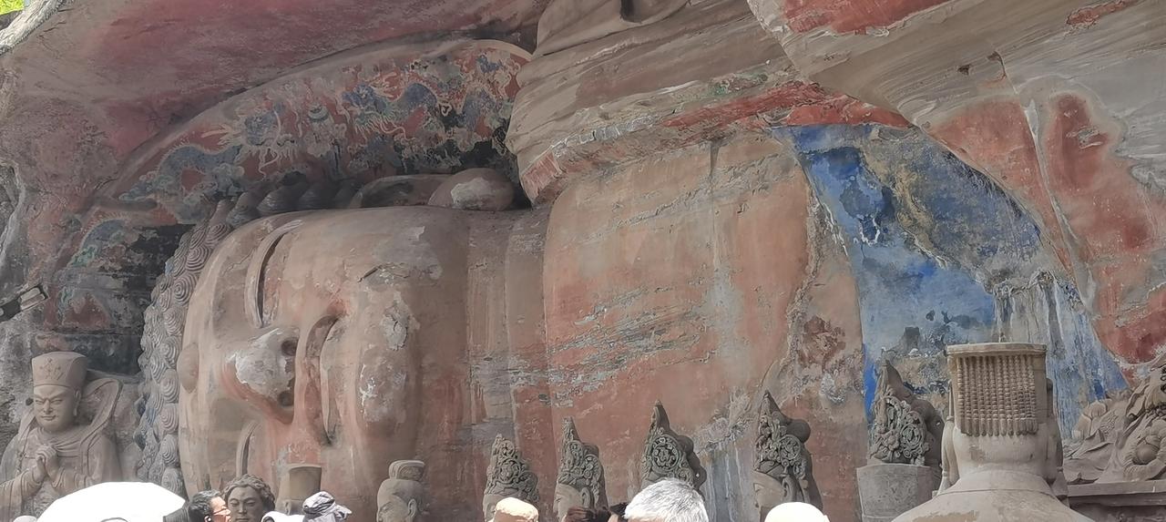 去重庆旅游5天大概需要花多少钱?重庆是旅游爱好者的天堂，好看的，好玩的，好吃的数