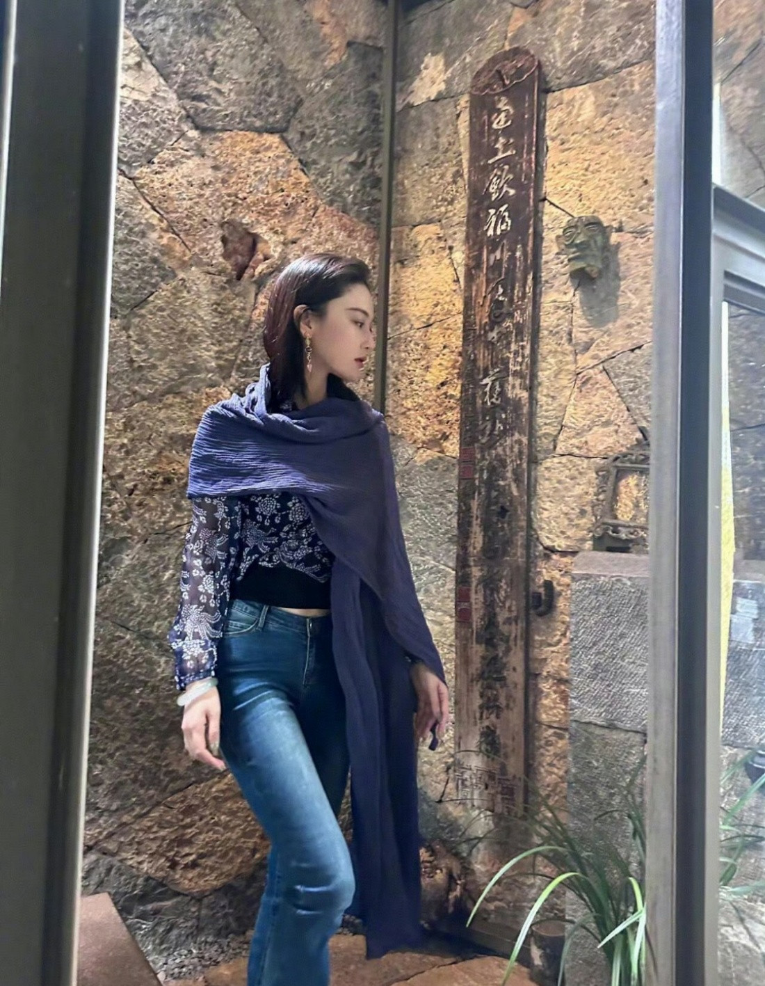 以前美到张馨予的程度才能当明星，张馨予的这张脸美到窒息！还是太权威了[打call