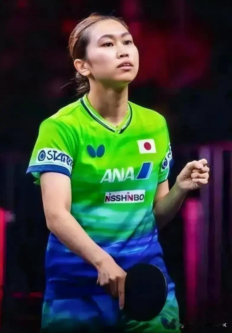 北京时间10月8日，2026WTT中国大满贯展开一场女单1/8决赛的较量。由世界
