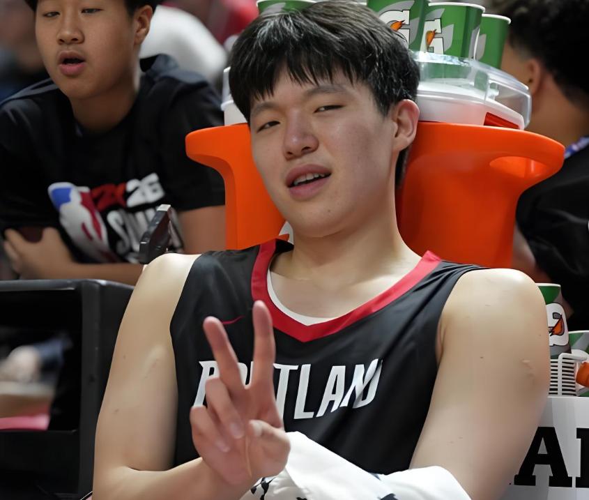 把杨瀚森吓一跳，2000罚金不用交了，感谢联盟宽宏大量！就在刚才，NBA官方宣