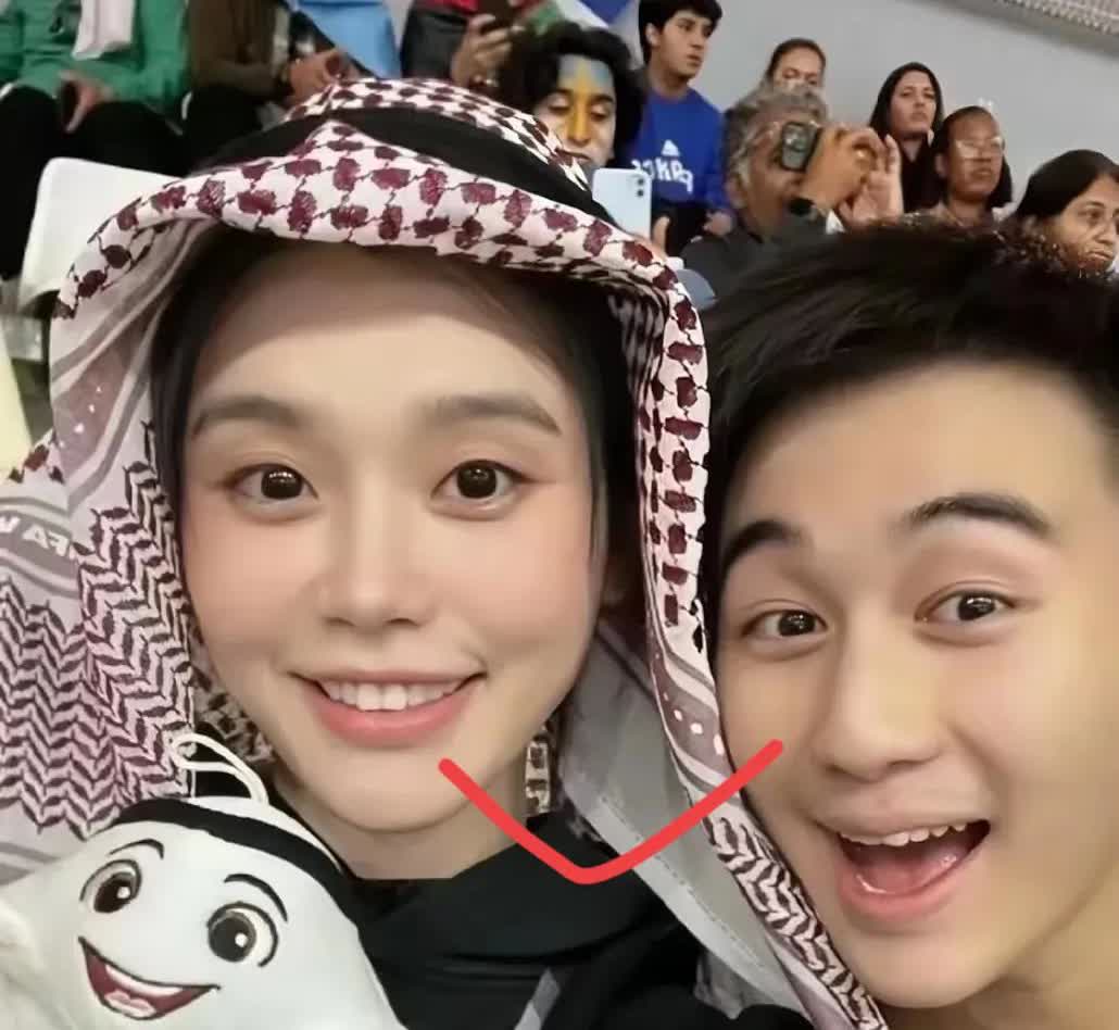 何猷君在综艺节目《爱的修学旅行》中提到，为什么他妈会答应他和奚梦瑶在一起，因为他