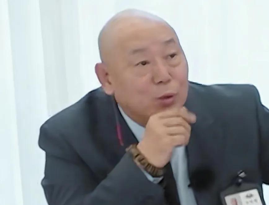 李诚儒问柯淳：“我如果有长剧找你拍，你去不去？”柯淳毫不犹豫的拒绝了：“不去！”