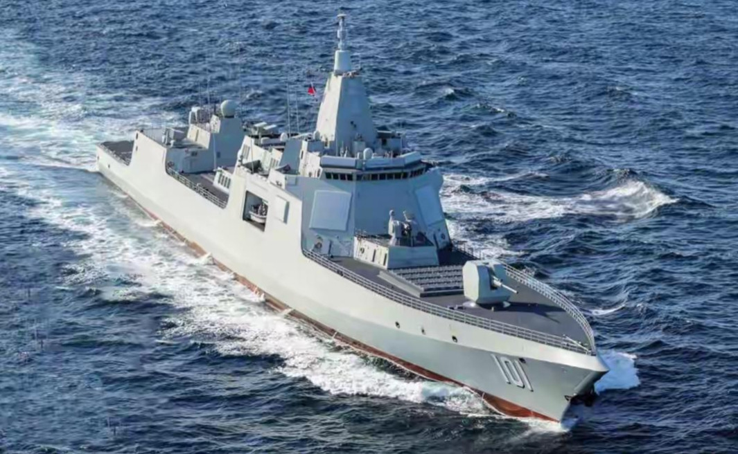 我国的055<em>驱逐舰</em>有多强？来和美国的<em>阿利伯克级</em>比比就知道了！在探讨国家间海军