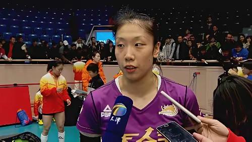 杨艺会打理手球！从接应打到主攻和自由人的杨艺，可谓越老越妖，关注她的比赛已多年