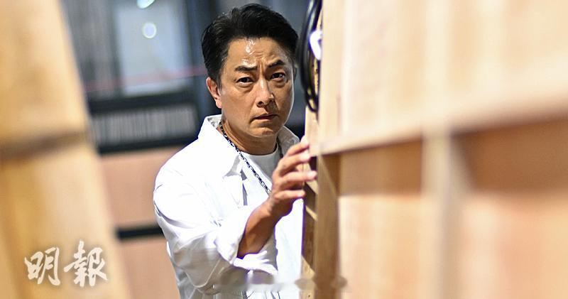 明报：张松枝从影逾30年由二世祖到大奸大恶开启事业黄金期58岁张松枝离开无綫