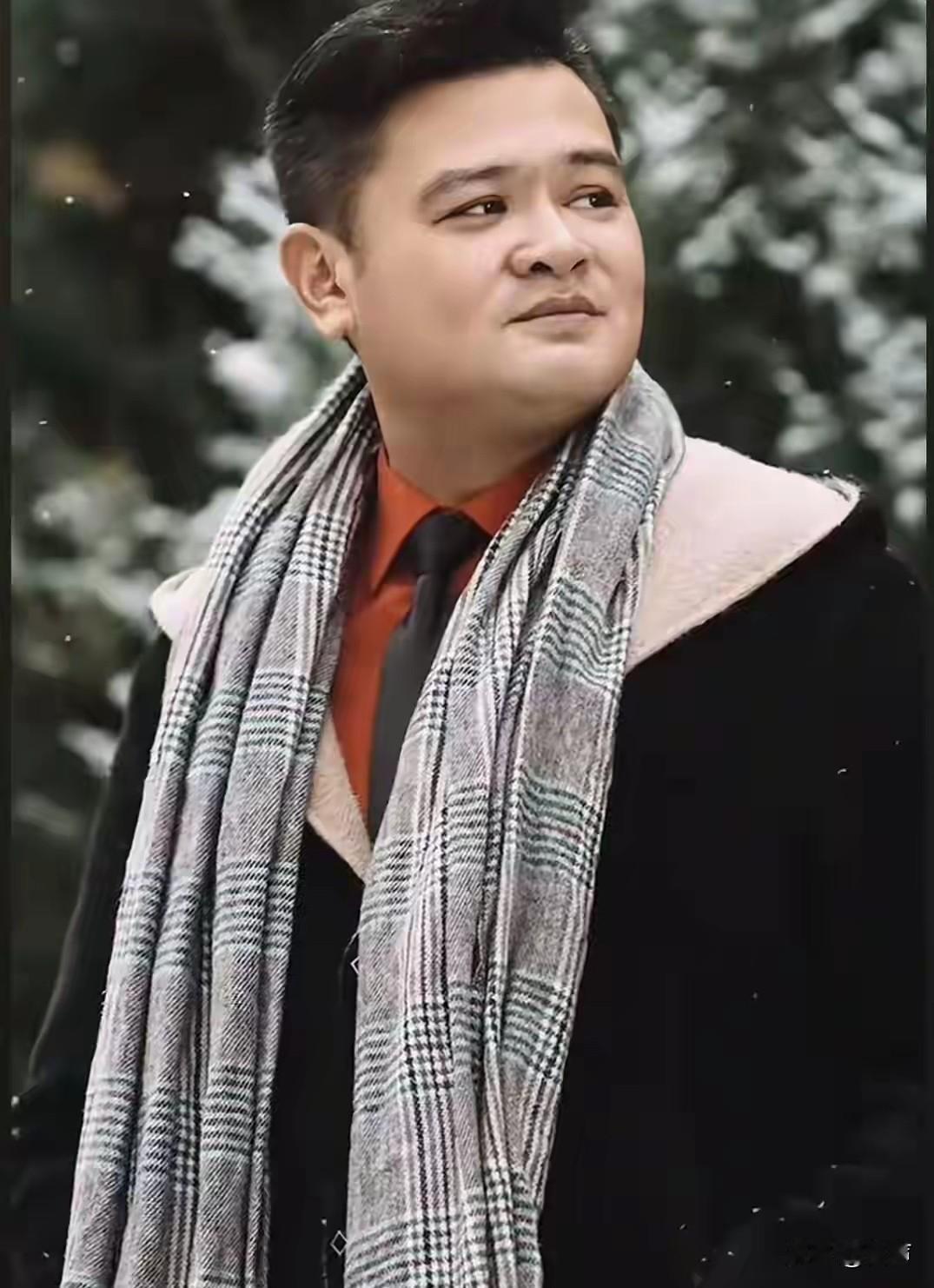 45岁网红老板帕总去世生意做的很大，住别墅，装修豪华去世原因是突发脑出血。