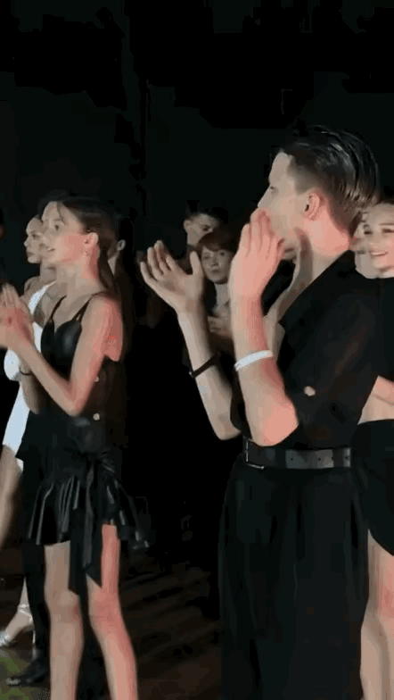 不懂就问，为什么拉丁舞要这样迷人的眼神吗？