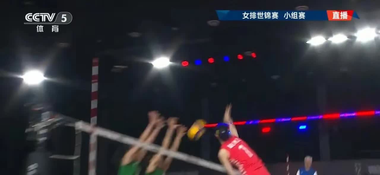 波兰女排做梦也没想到，世锦赛这种国际大赛上，会遭遇闻所未闻的越南女排，所以猝不及