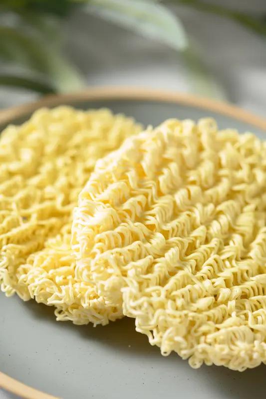 92年怀孕凌晨饿醒！偷泡一包方便面，现在回想仍后怕谁懂啊！怀孕后半夜饿醒的