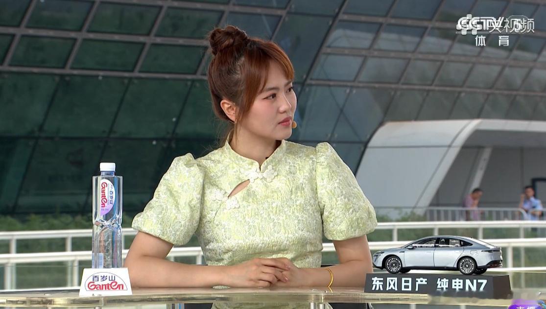灾难级出镜妆容服饰​​​