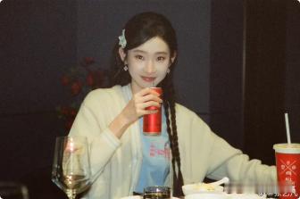 张艺凡上班美食下班爬坡张艺凡下班一坡接一坡张艺凡的作息日常很有参考意义，上班享受