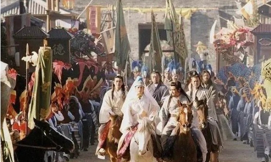 这就是内地拍金庸电视剧的优势，TVB很难拍出来这种场景