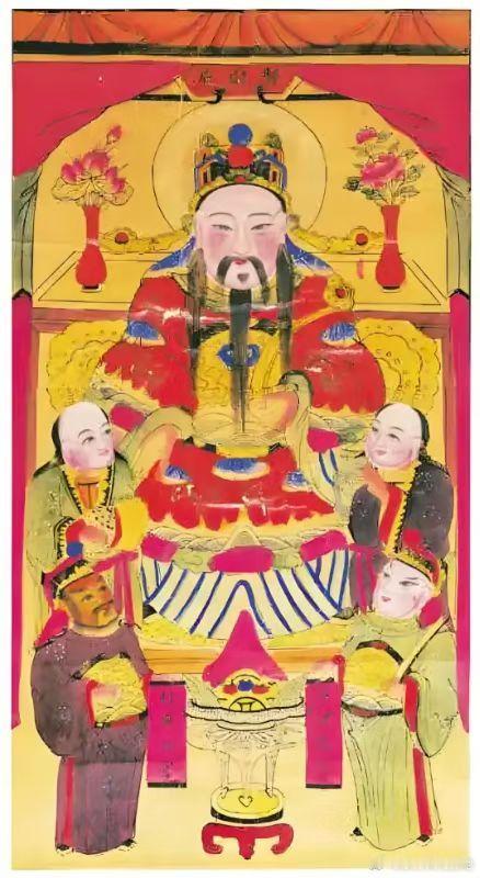 住宅风水入门核心是讲究“藏风聚气”与“阴阳平衡”。藏风聚气是根本：好房子要能挡住