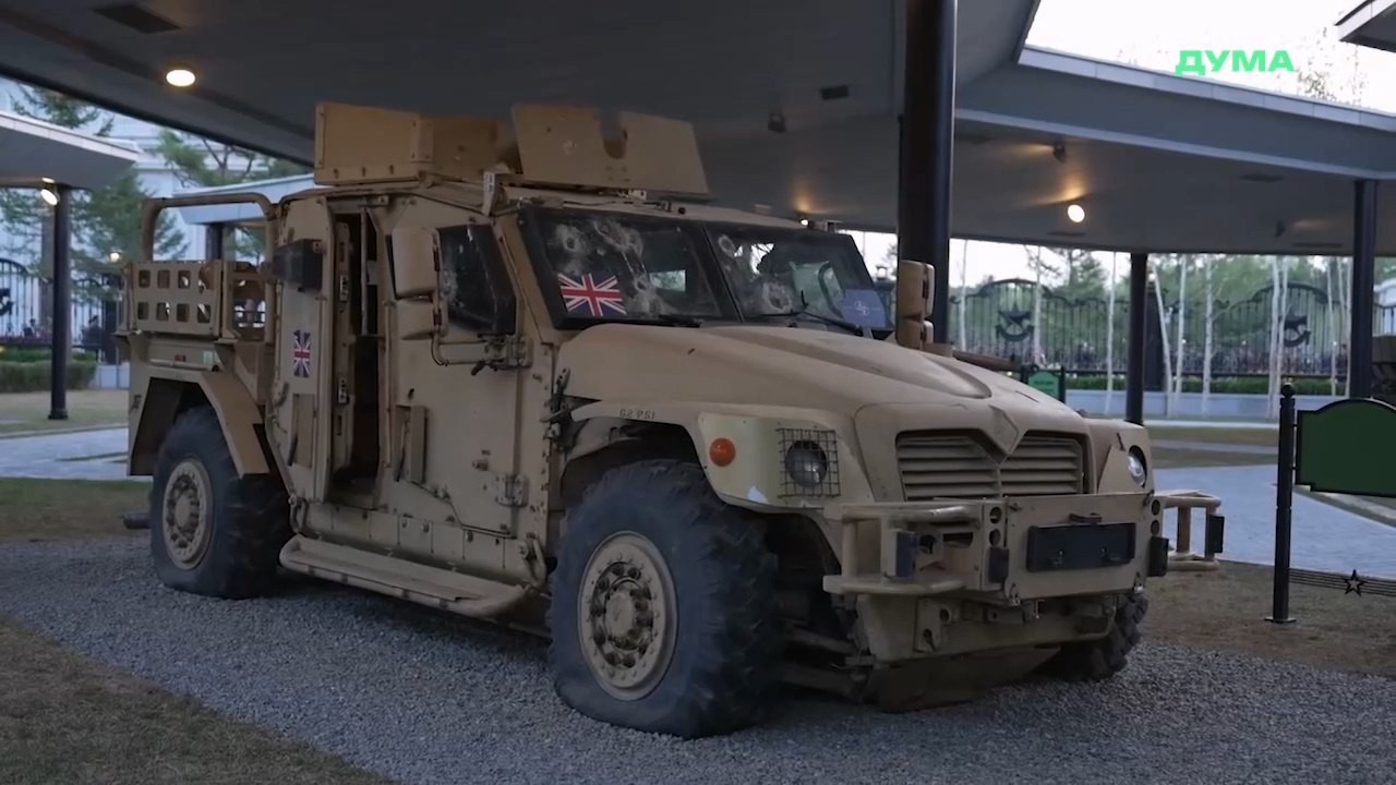 🔻俄罗斯赠予朝鲜博物馆的一部分缴获装备。🔻能看到的有波兰的豹2A4、法国的