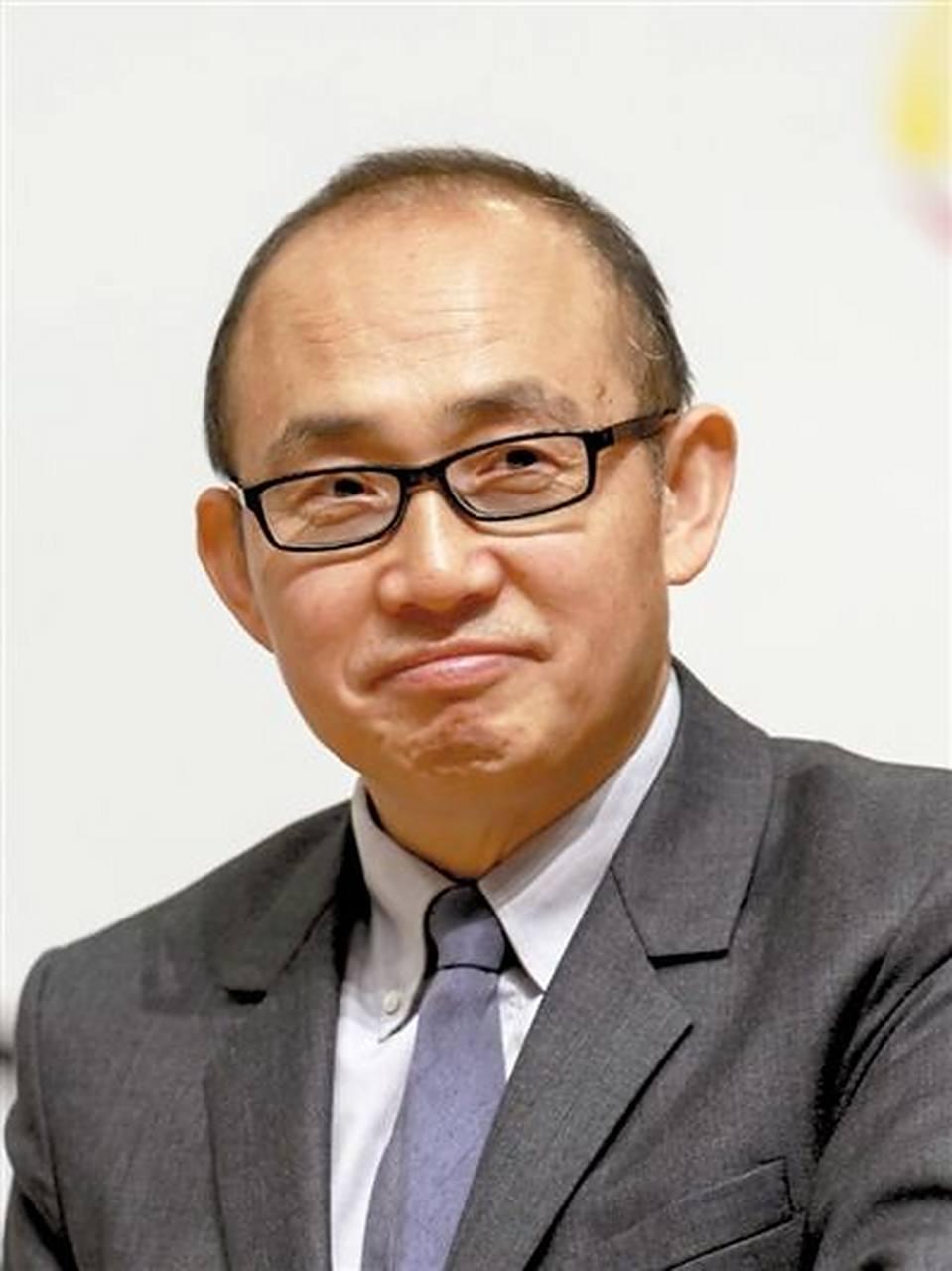 牟其中当年对潘石屹说的那句话，简直像个神秘的商业预言：“在中国资本家要想全身而退