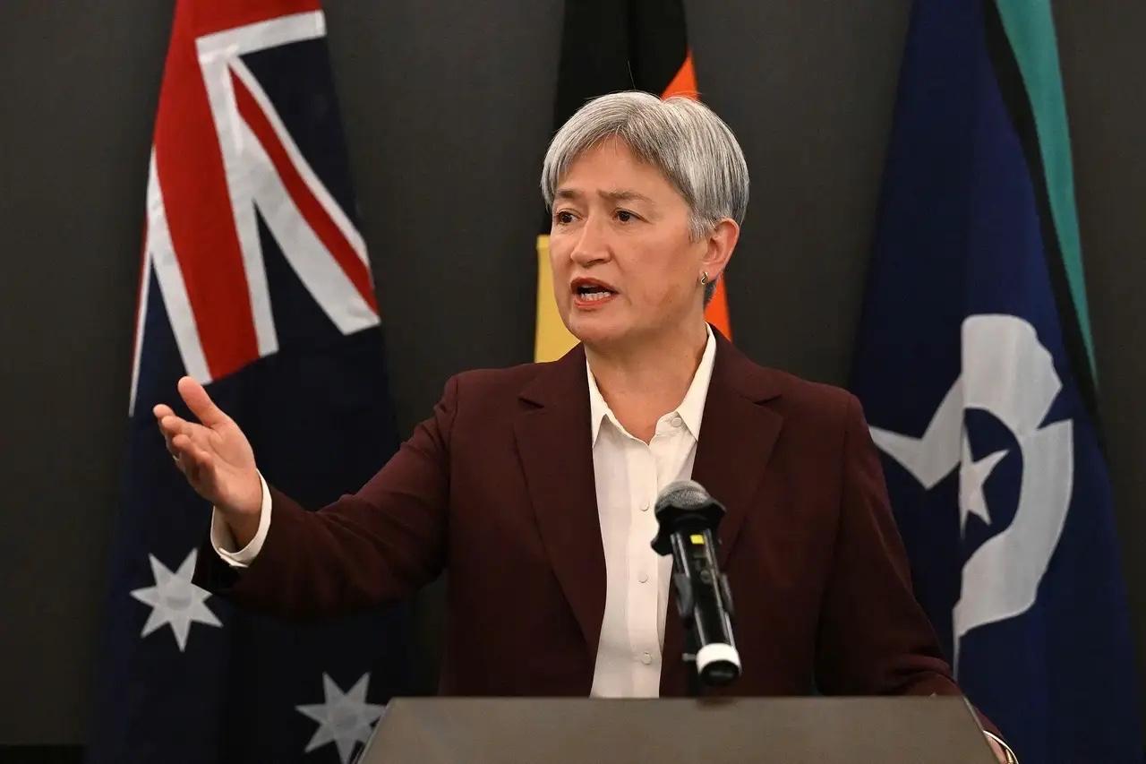 中国海军发射巨浪核导弹震慑美日澳等跳梁小丑。7月6日中午，中国海军整了个大活！
