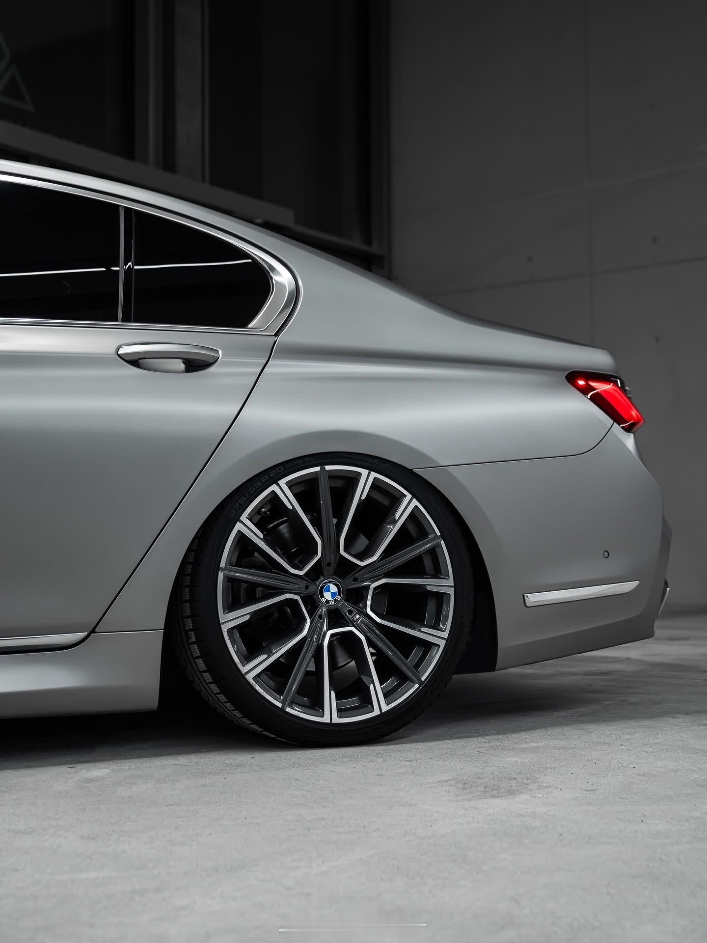 气场可以不？🩶🩶🩶哑光冰冻灰涂装🩶🩶🩶宝马750dIndividu