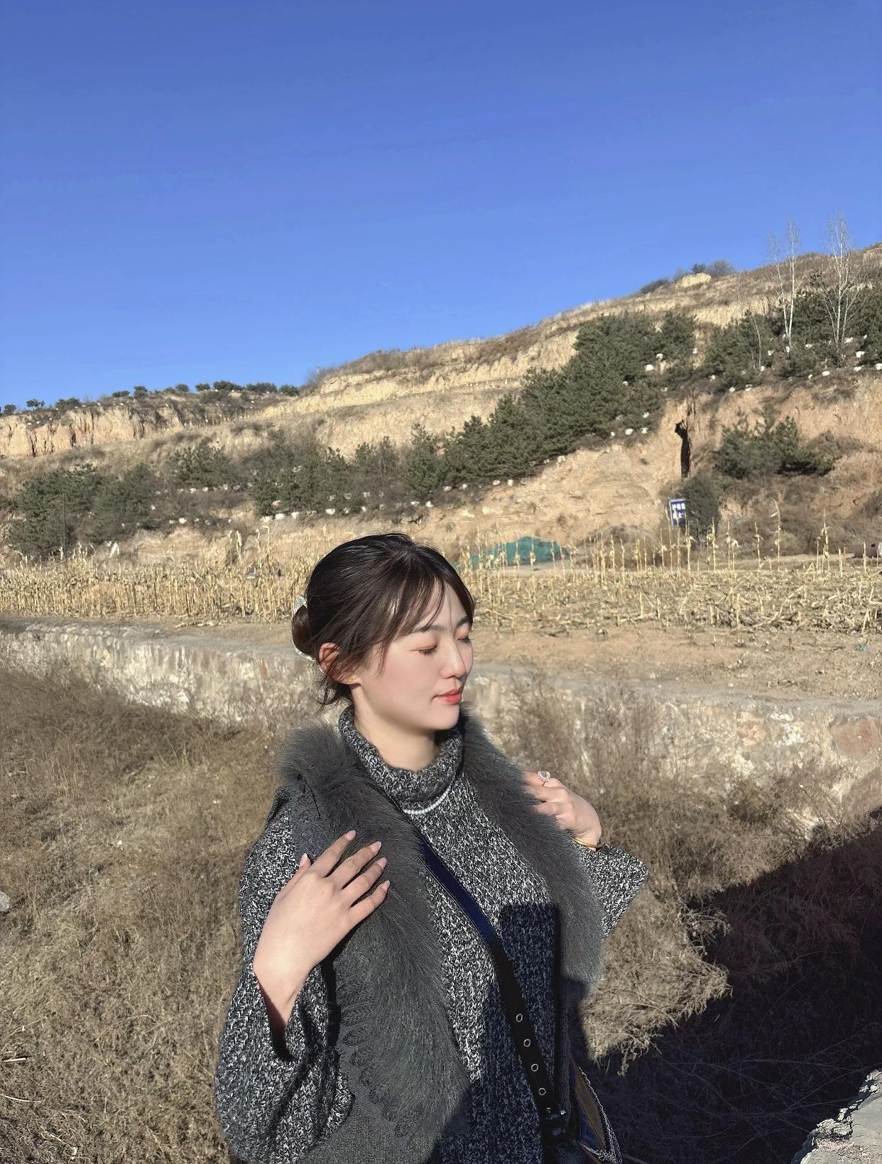 女人，是美貌重要，还是气质重要仅有美貌缺乏气质，可能会显得空洞。