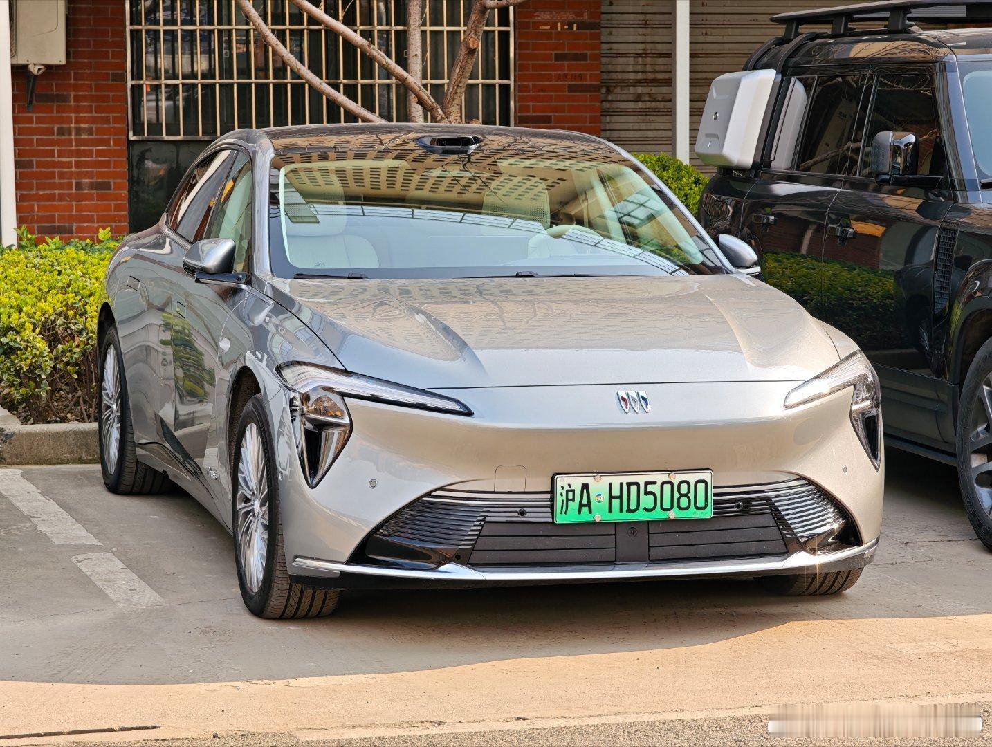 别克至境L7准备OTA一个大版本了，至境OS1.1这下终于把至境L7豪华的车身、