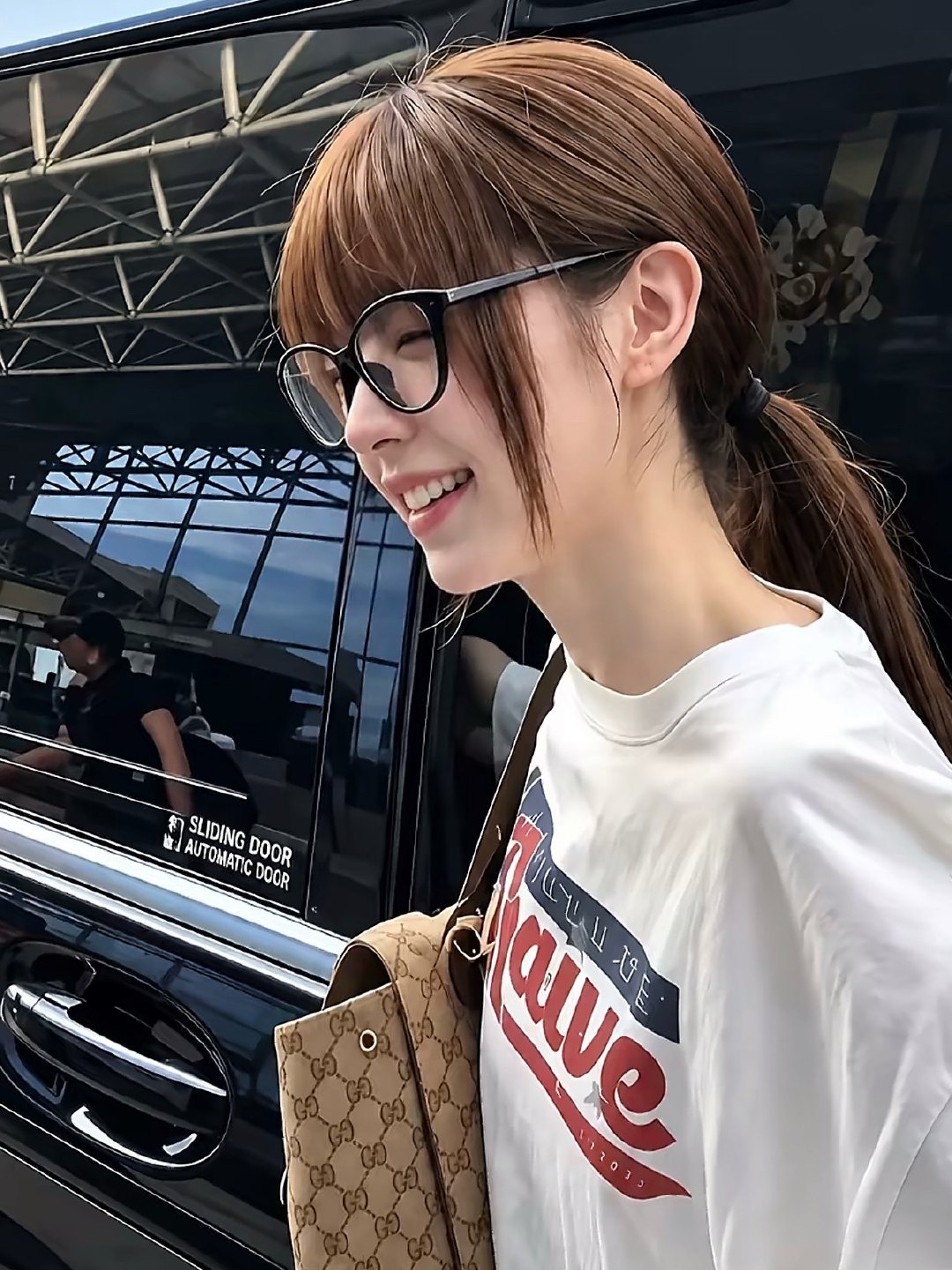 田曦薇还有点神似虞书欣有没有​
