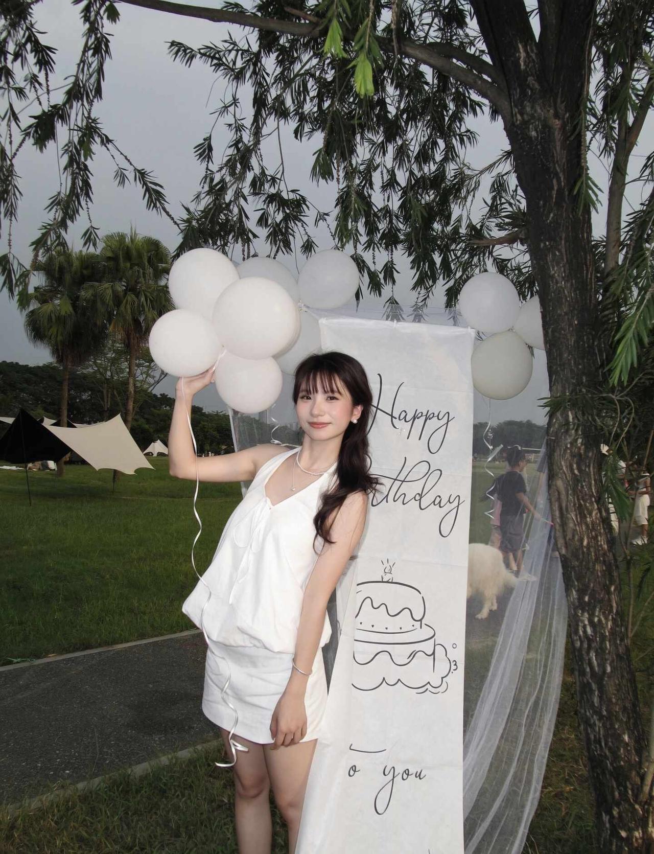 一年一度许愿日🎂生日气球生日氛围感照片草坪氛围感处女座