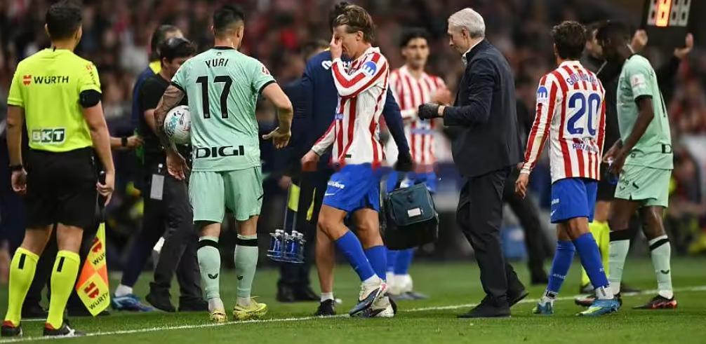 据《世界体育报》报道，马德里竞技将在下周三迎来与阿森纳的欧冠半决赛首回合较量，但