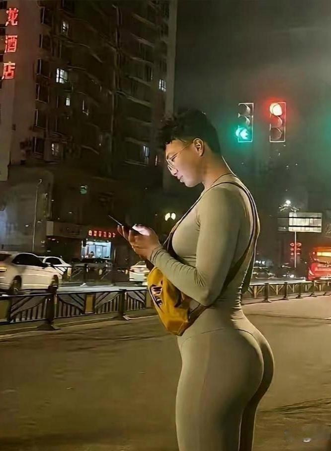 这是兄弟吗