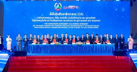 老挝这回真“支棱”起来了！刚签完中老铁路，转身又搞第二条大动脉，这波操作太秀！