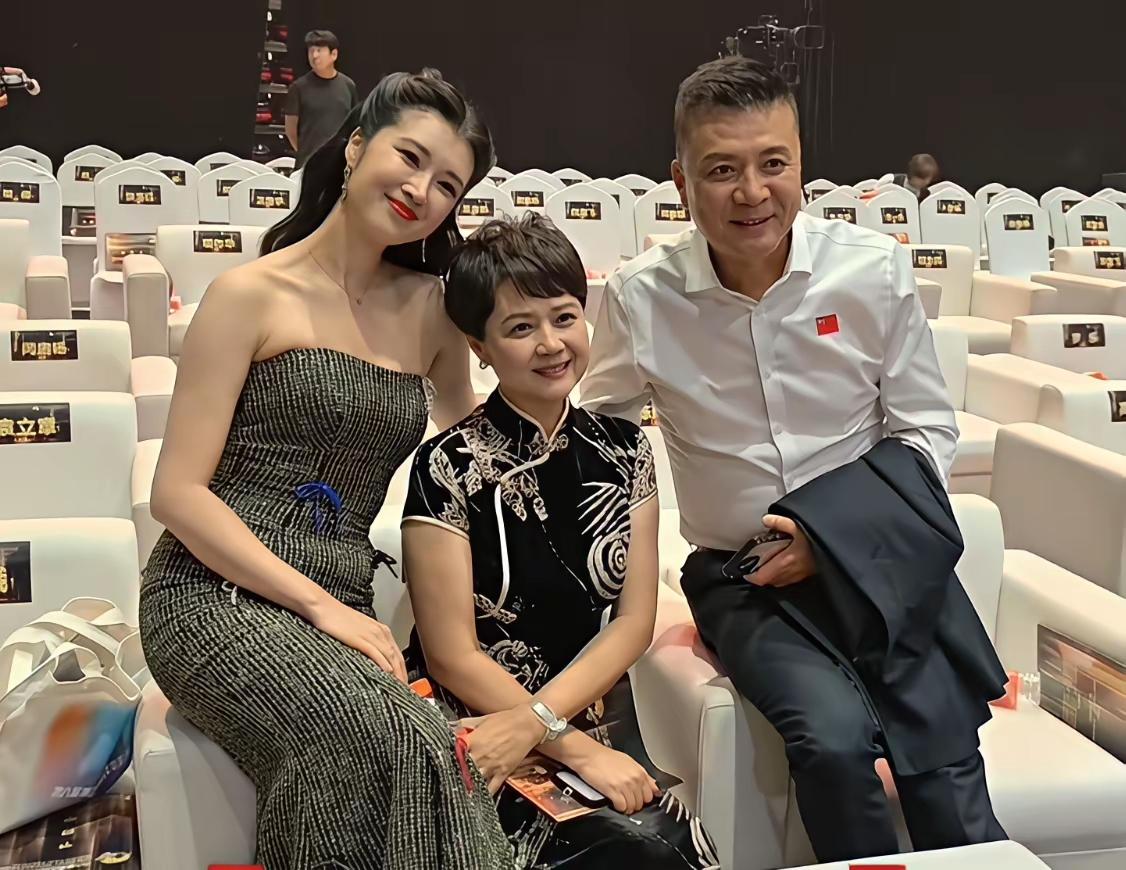 二婚夫妻也幸福他们是真爱