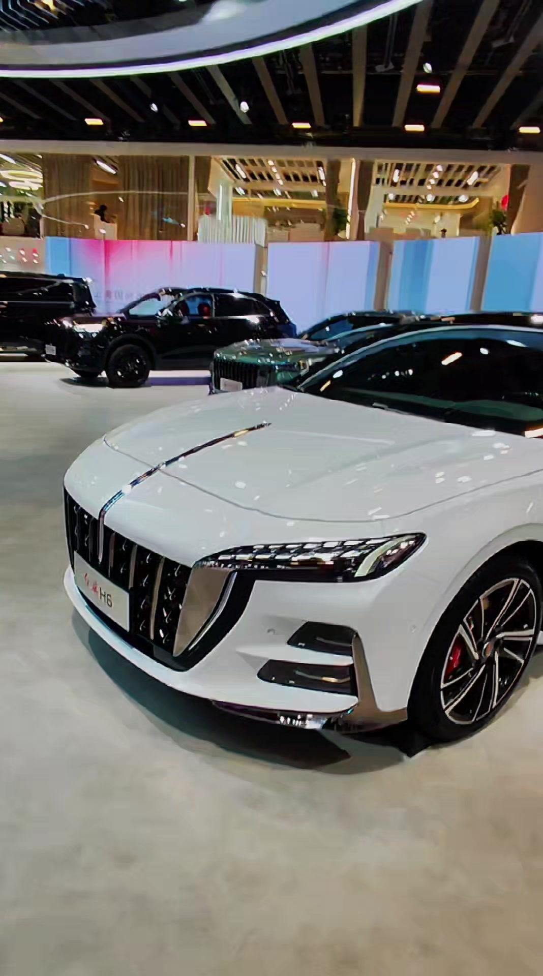 🇨🇳红旗H6：十几万的价格几十万的颜值！