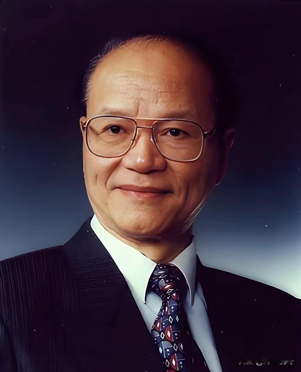 焊接工程专家，中国科学院院士，清华大学教授、博士生导师，南昌大学名誉校长，湘潭大