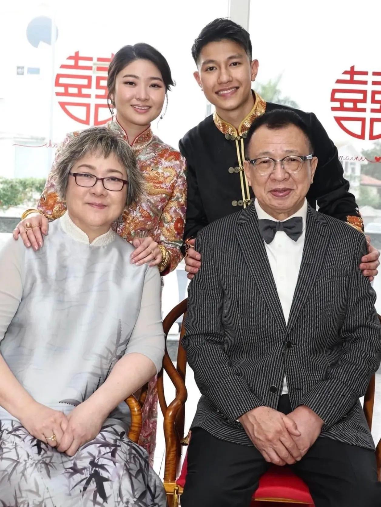 许绍雄去世最难过不是他的妻子,也不是他的女儿,而是他的继子吧!人家都说养育之