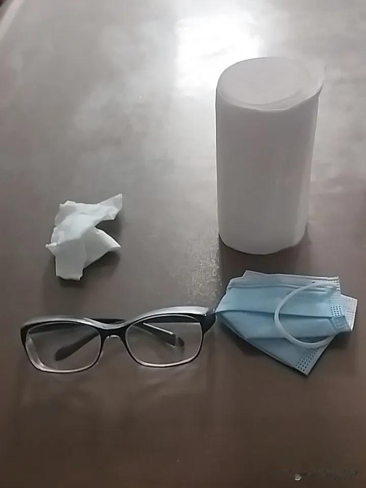 你们有被鼻炎困扰的吗?我是花粉和灰尘的双过敏患者，这个季节真跟渡劫一样。出门