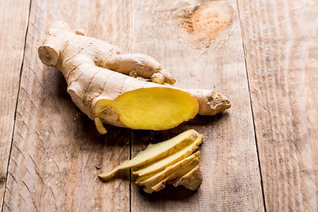 姜吃对了，简直就是男人的补肾良药，2个时间段吃，事半功倍姜在中医的用药记录里