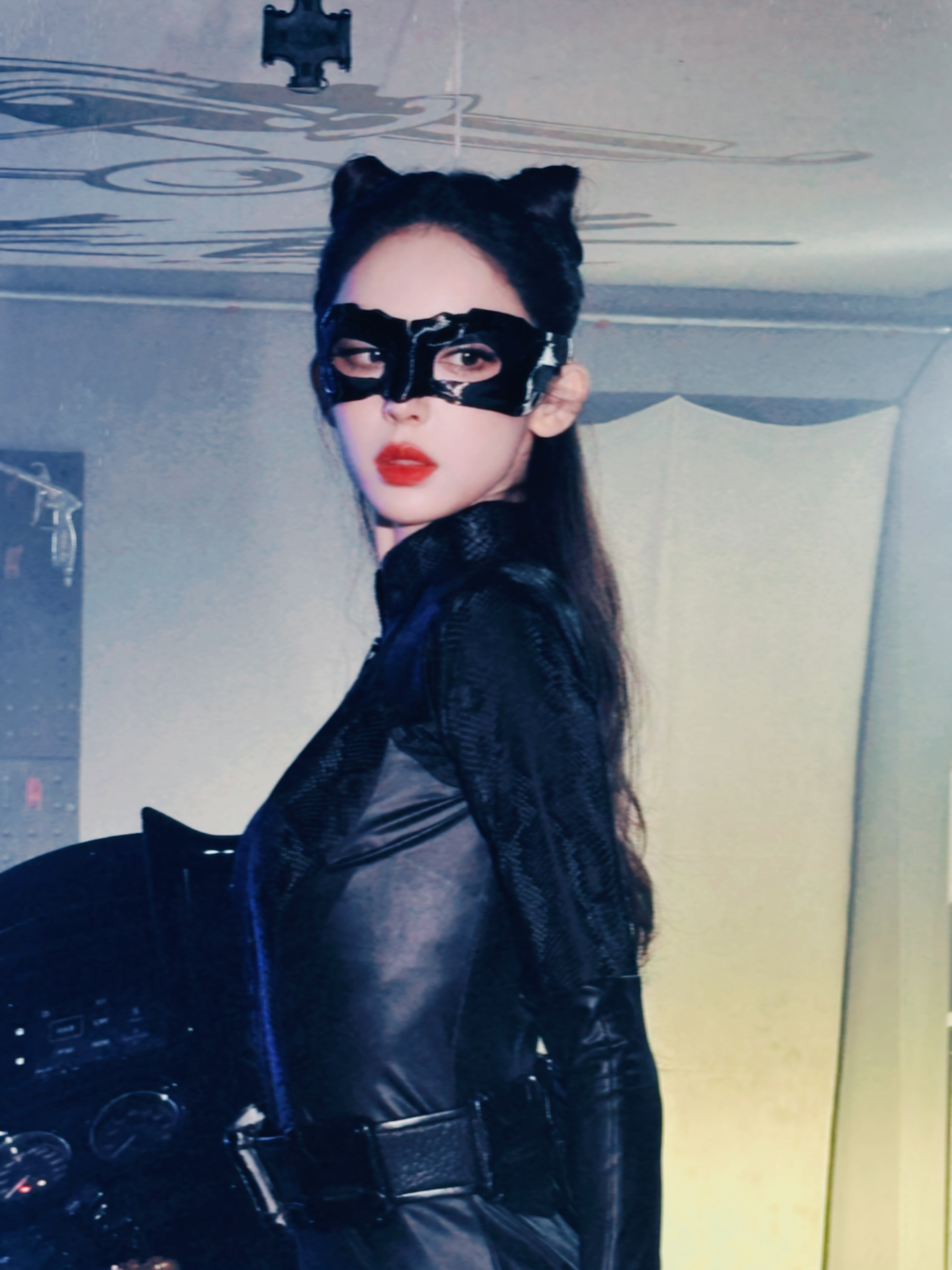 娜扎暗夜猫女美娜这个身材曲线好美​​​